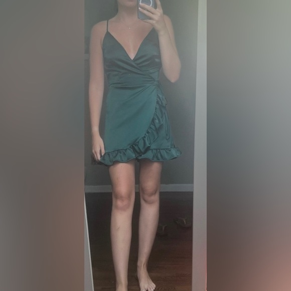 Princess Polly My Jewel Emerald Green Wrap Dress sz 12 - Picture 4 of 6